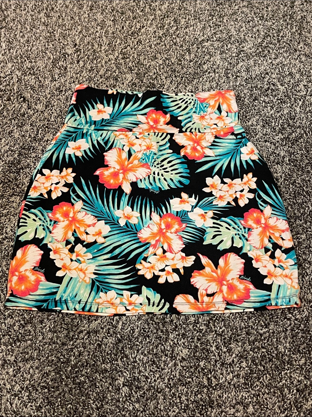PINK Victoria's Secret Black BodyCon Mini Skirt W/Tropical Floral Print (M)